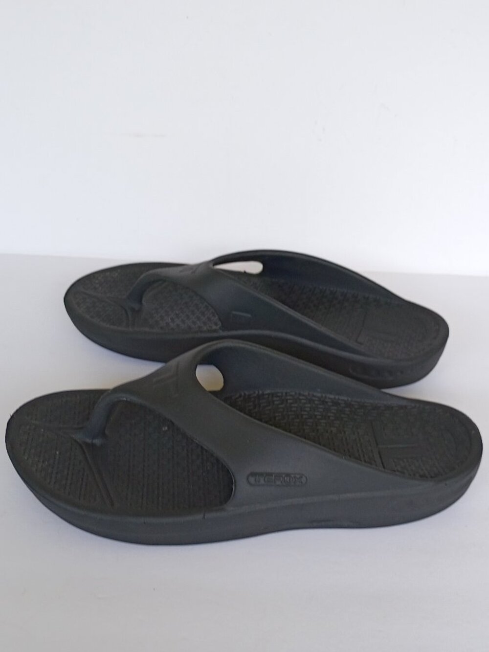 Telic flip-flops Black Size 7-8
